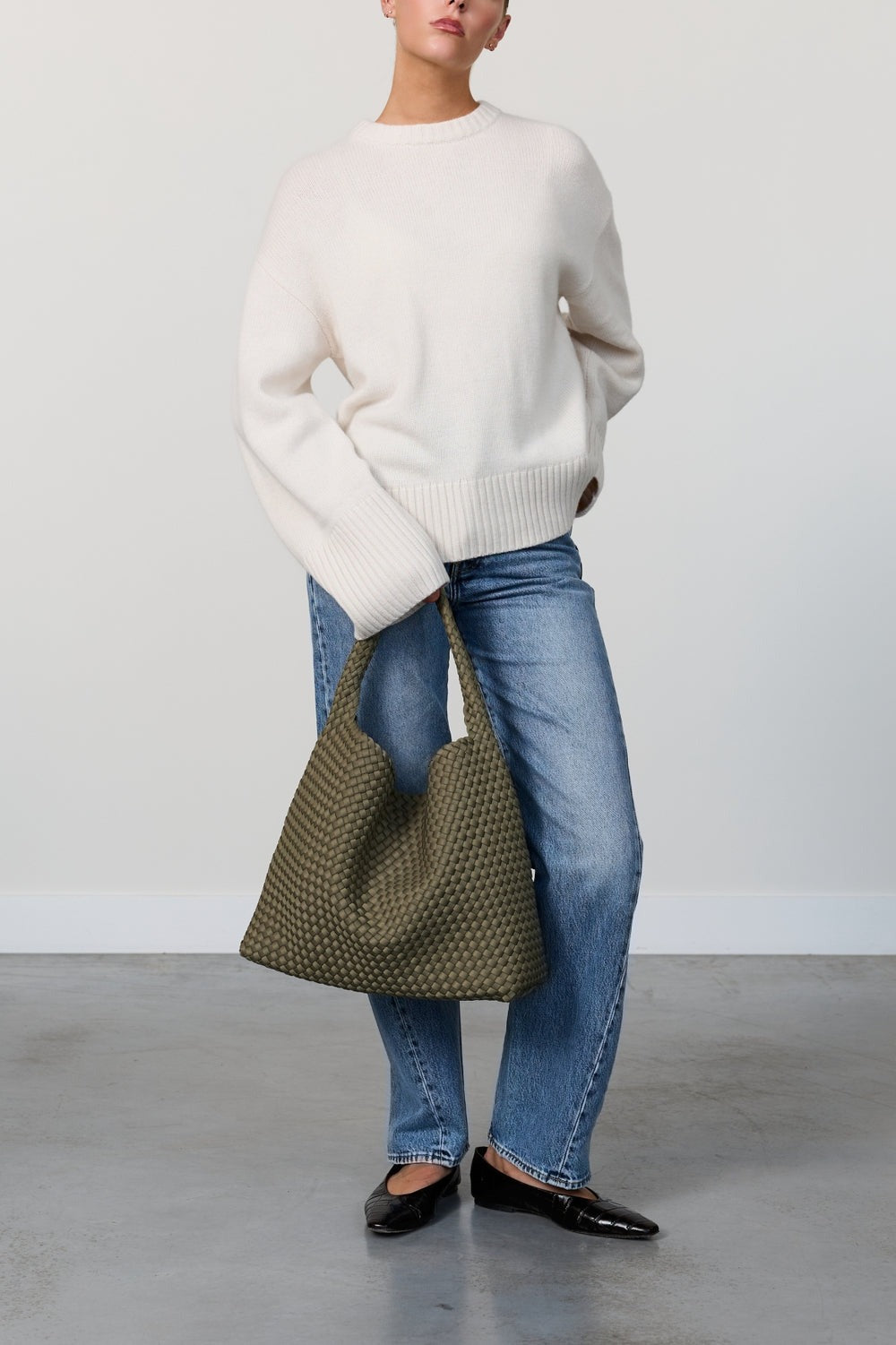 Marrea Large Bucket Dark Oliva