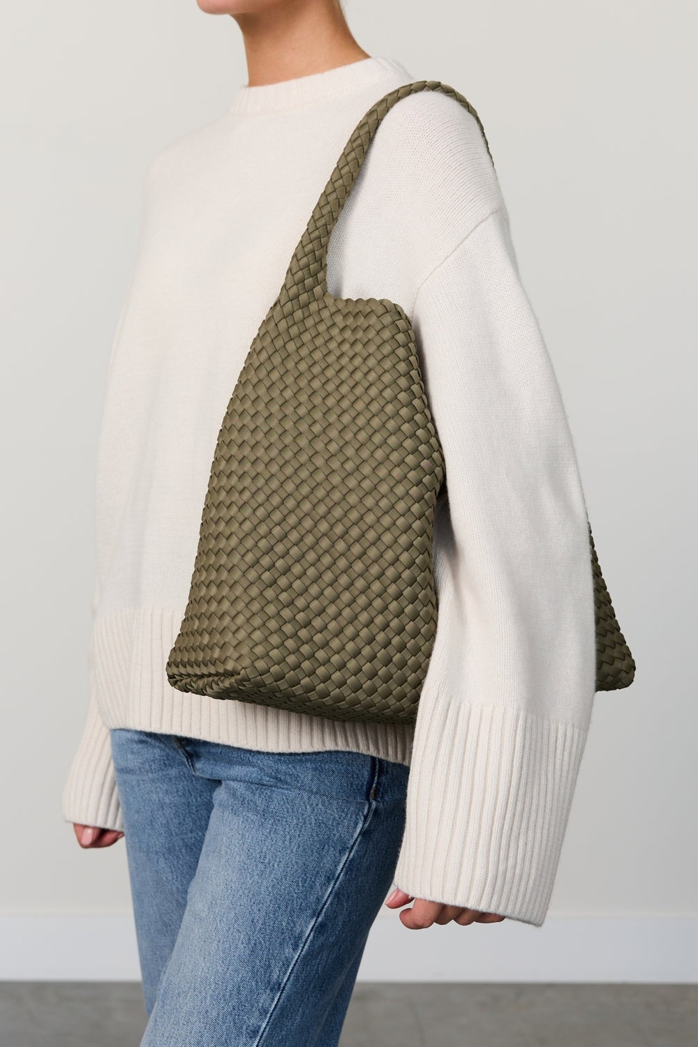 Marrea Large Bucket Dark Oliva