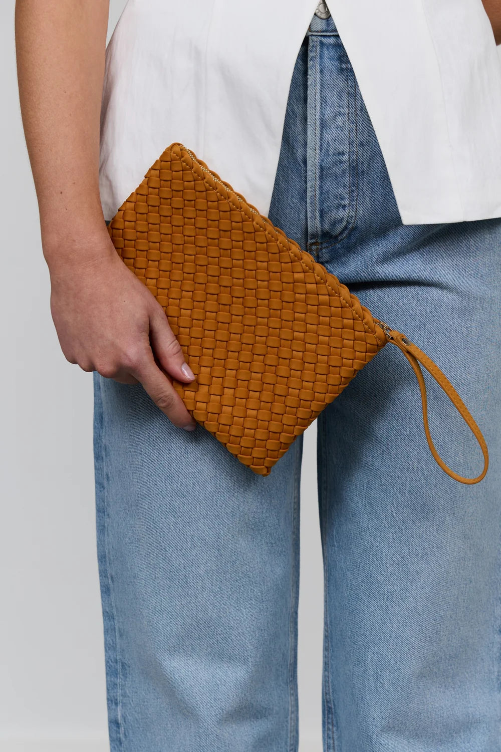 Marrea Clutch Golden Orange