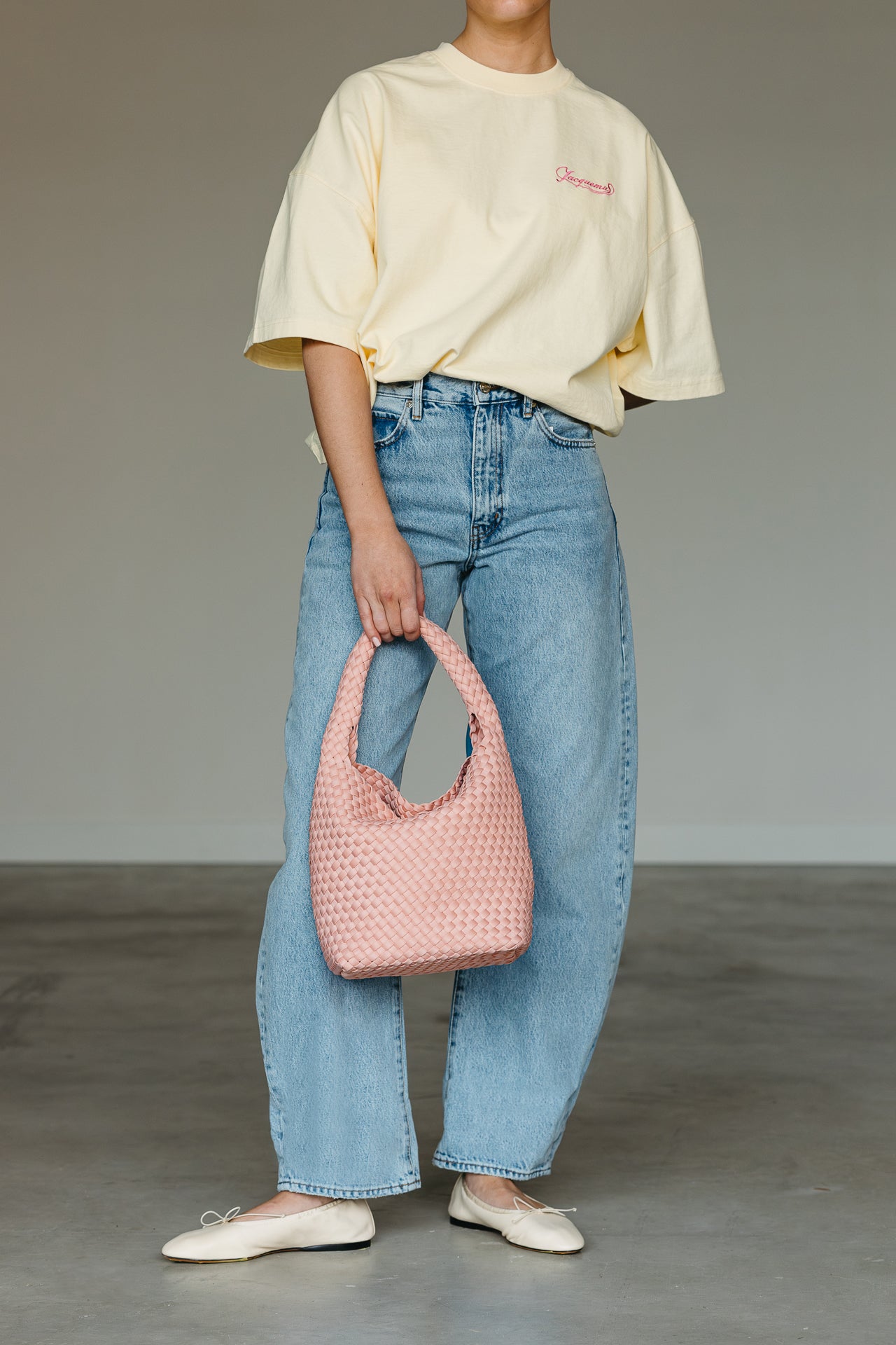 Marrea Bucket Pillow Talk