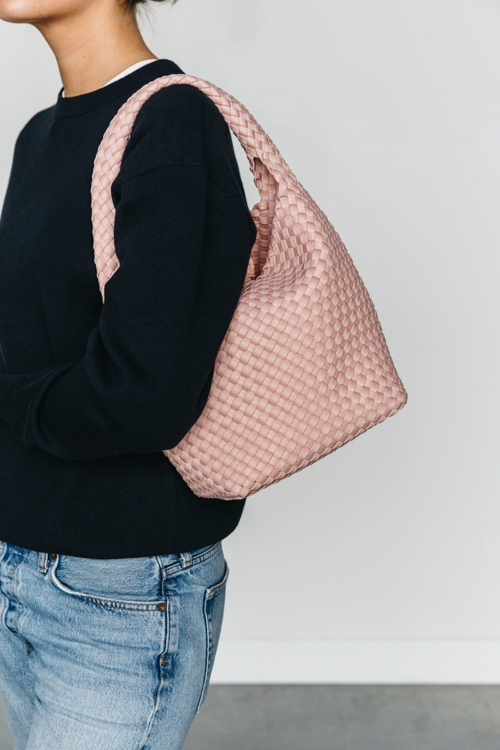 Marrea Bucket Pillow Talk