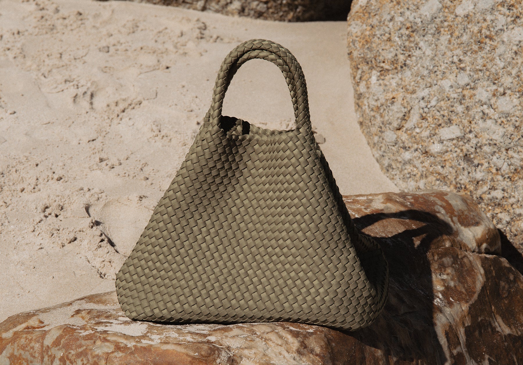 熊本地域地震の影響による配送遅延について